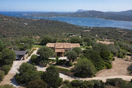 Foto Villa unifamiliare in Via degli Orti, Olbia Cugnana di 160 m²