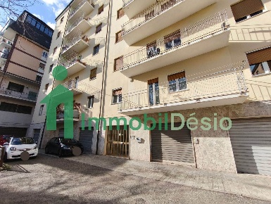 Foto Appartamento a Potenza Centro di 175 m² con 9 locali in vendita