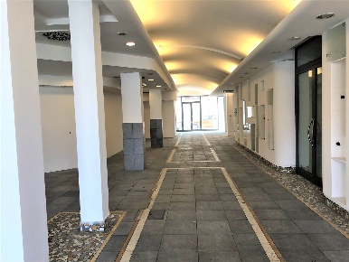Foto Negozio a Rimini Marebello di 256 m² in vendita
