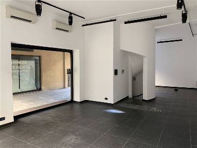 Foto Negozio a Bergamo Centro di 70 m² con 1 locali in affitto