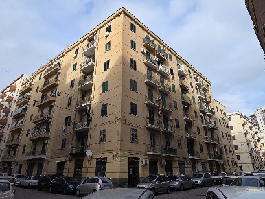 Foto Appartamento in Via Luigi Manfredi, Palermo Oreto - Perez di 111 m²