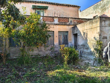 Foto Casa indipendente a Sinnai Stampace di 224 m² con 9 locali in vendita