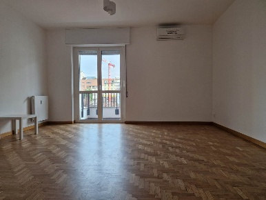 Foto Appartamento in Via Maffei 6, Milano Montenero di 110 m² con 3 locali