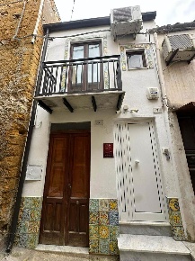Foto Casa indipendente a Naro di 50 m² con 4 locali in vendita