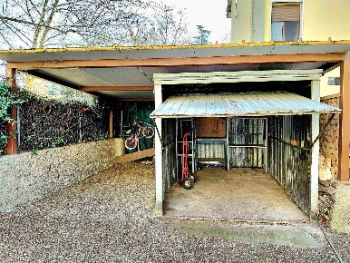 Foto Garage a Firenze Isolotto Talenti di 23 m² con 1 locali in vendita