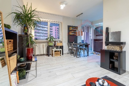 Foto Appartamento in Via dei Pini  4, Pieve Emanuele Centro di 70 m²