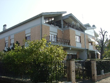 Foto Villa bifamiliare a Latina Morbella - Cucchiarelli di 300 m²