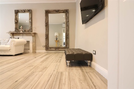 Foto Appartamento a Firenze Sant'Ambrogio di 130 m² con 6 locali in vendita