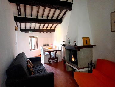 Foto Appartamento a Cetona Centro di 119 m² con 6 locali in vendita