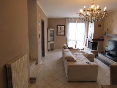 Foto Villa a schiera a Concordia sulla Secchia Centro di 130 m² in vendita