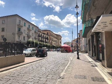 Foto Negozio a Avellino di 150 m² con 2 locali in affitto