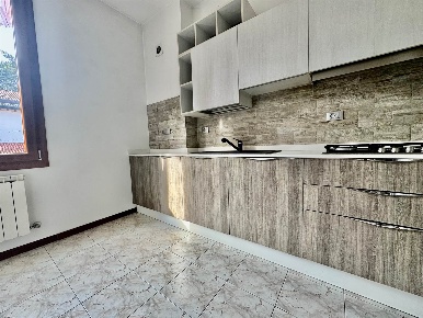 Foto Appartamento in via luigi fincati, Venezia Marghera - Catene di 80 m²