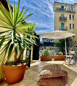 Foto Appartamento in Via Ennio  9, Milano Martini - Insubria di 155 m²