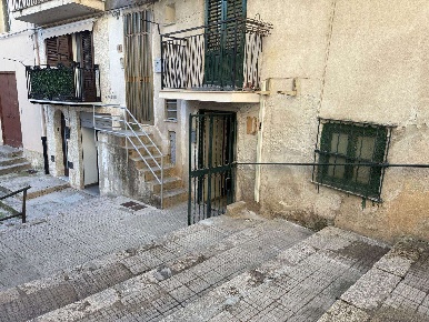 Foto Appartamento in via Sant'Isidoro 1, Monreale Centro di 112 m²
