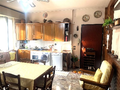 Foto Appartamento in via Neghelli 28, Vercelli Semicentro di 120 m²