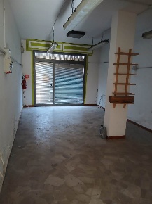 Foto Laboratorio a Campi Bisenzio Santa Maria di 42 m² con 2 locali