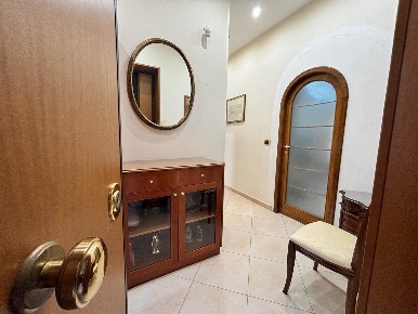 Foto Appartamento in Via Sagarriga Visconti  222, Bari Murat di 116 m²