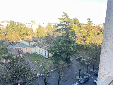 Foto Appartamento in Viale Saffi, Novi Ligure di 145 m² con 6 locali