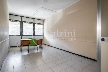 Foto Ufficio in Viale degli Eroi di Rodi  120, Roma Spinaceto di 117 m²