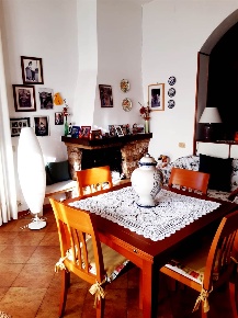 Foto Appartamento a Sinalunga di 160 m² con 7 locali in vendita