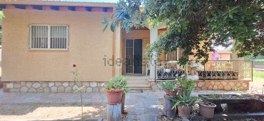 casa indipendente in vendita a Campiglia Marittima in zona Venturina