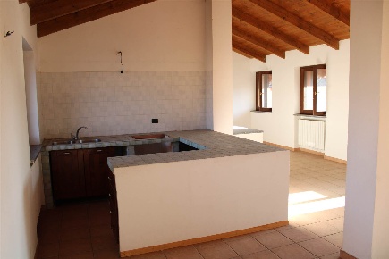 Foto Case semi ndipendenti in via P. Roncarolo  65, Stroppiana di 462 m²