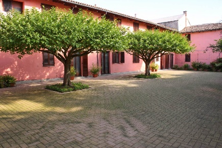 Foto Case semi ndipendenti in via P. Roncarolo  65, Stroppiana di 462 m²