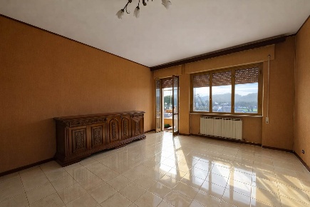 Foto Appartamento a Tarquinia Paese di 185 m² con 8 locali in vendita