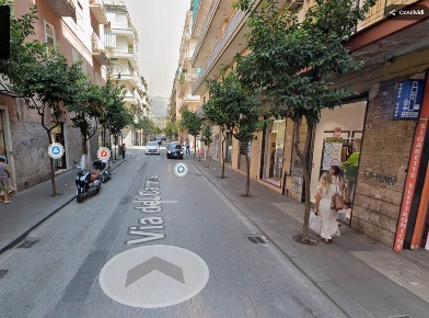 Foto Negozio in Via del Carmine 32a, Salerno Carmine di 21 m² in affitto