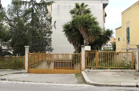 Foto Magazzino a Canosa di Puglia Centro di 350 m² con 1 locali in vendita