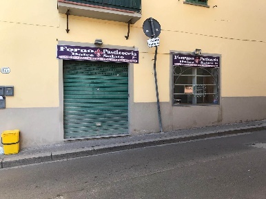 Foto Negozio a Bagno a Ripoli Ponte A Ema di 90 m² con 2 locali in vendita