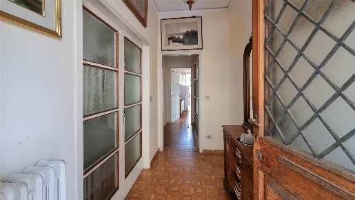 Foto Appartamento a Montecatini-Terme di 126 m² con 5 locali in vendita