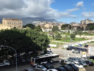 Foto Appartamento a Palermo Zisa di 150 m² con 4 locali in vendita