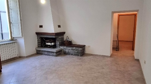 Foto Appartamento a Fivizzano Centro di 80 m² con 3 locali in vendita