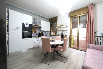 Foto Appartamento a Modena Sacca - Stazione di 100 m² con 5 locali