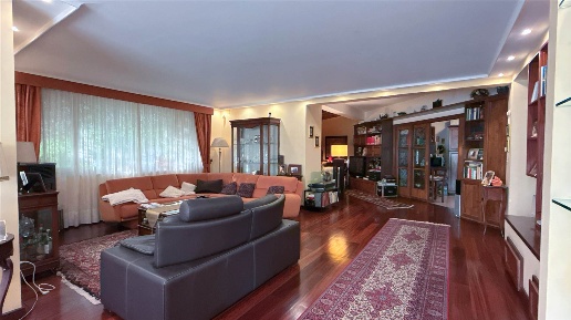 Foto Villa unifamiliare in Traversa Sinerchia 8, Siracusa di 317 m²