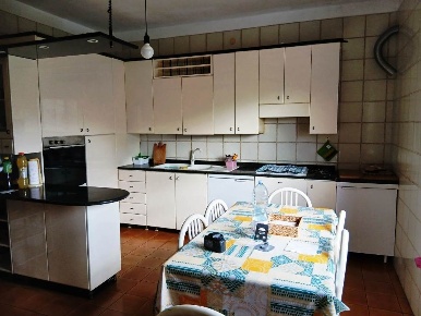 Foto Appartamento a Baronissi Centro di 185 m² con 6 locali in vendita