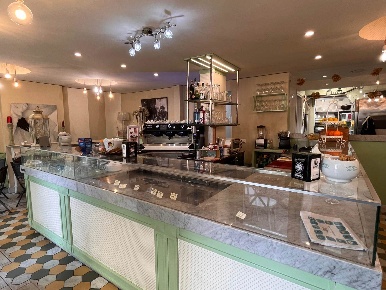 Foto Attività commerciale a Camaiore Camaiore Paese di 70 m² con 5 locali
