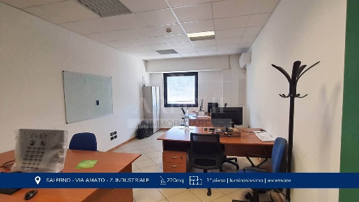 Foto Ufficio in VIA ANTONIO AMATO 20, Salerno di 220 m² con 6 locali