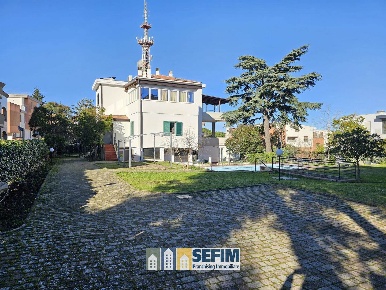 Foto Villa bifamiliare in VIA BRANCACCIO, Matera Centro di 180 m²