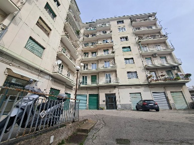 Foto Ufficio in Padre Basilio Pergamo 77, Salerno Carmine di 115 m²