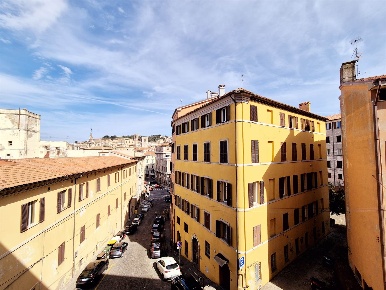 Foto Appartamento a Ancona di 121 m² con 4 locali in vendita