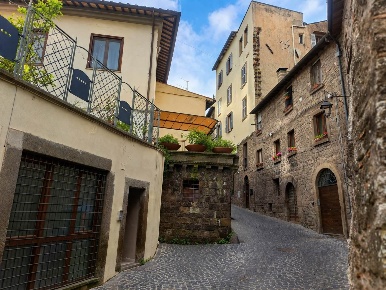 Foto Appartamento in Via Valle Piatta, Viterbo di 119 m² con 3 locali