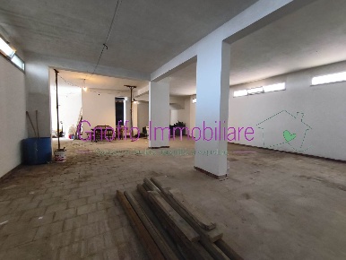 Foto Magazzino a Erice Casa Santa di 200 m² con 1 locali in affitto