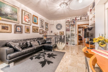 Foto Appartamento in Via Paolo V, Roma Boccea di 120 m² con 5 locali