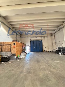 Foto Capannone industriale a Piacenza Le Mose - Caorsana di 830 m²