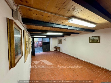 Foto Garage in Via San Zanobi, Firenze San Marco - SS Annunziata di 30 m²