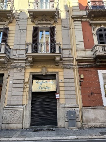 Foto Locale commerciale a Bari Umbertina - Madonnella di 126 m² in vendita