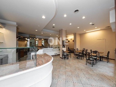 Foto Negozio in via tolomeo 10, Monza Viale Libertà di 82 m² in vendita