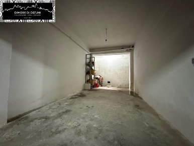 Foto Garage a Ostuni Via Ludovico, Corso Umberto I, Vittorio Emanuele